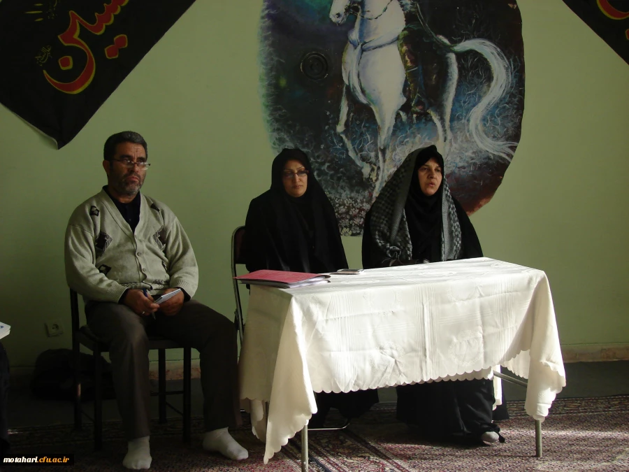 برگزاری جلسه توجیهی با حضورمسئولین مرکز و دانشجویان