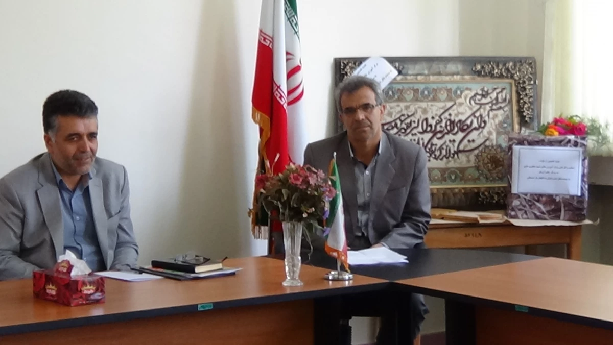 مراسم معارفه آقای قهرمان مددلو به عنوان سرپرست موقت مرکز شهید مطهری خوی 3