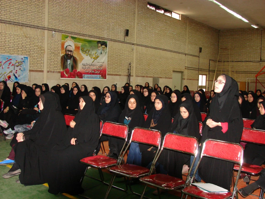 نشست تحلیل مسائل علمی و آموزشی با حضور مسئولین و دانشجو معلمان مرکز 5