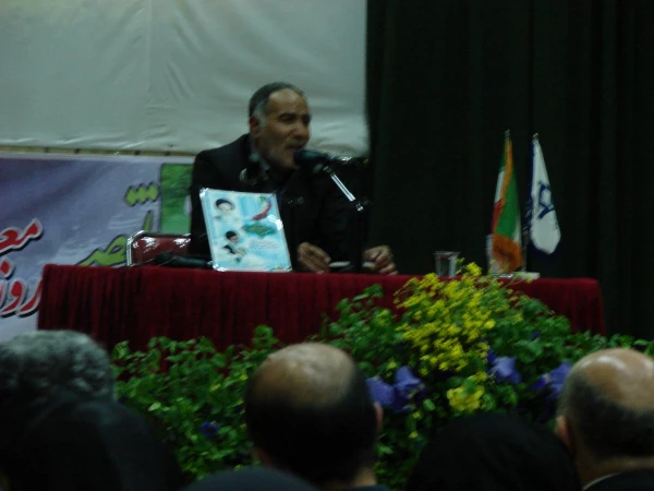 برگزاری مراسم روز معلم و هفته آموزش 9