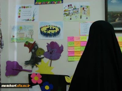 برپایی نمایشگاه آثار دستی و هنری دانشجویان