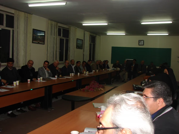 برگزاری جلسه شورای آموزشی اساتید 3