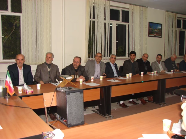 برگزاری جلسه شورای آموزشی اساتید 4
