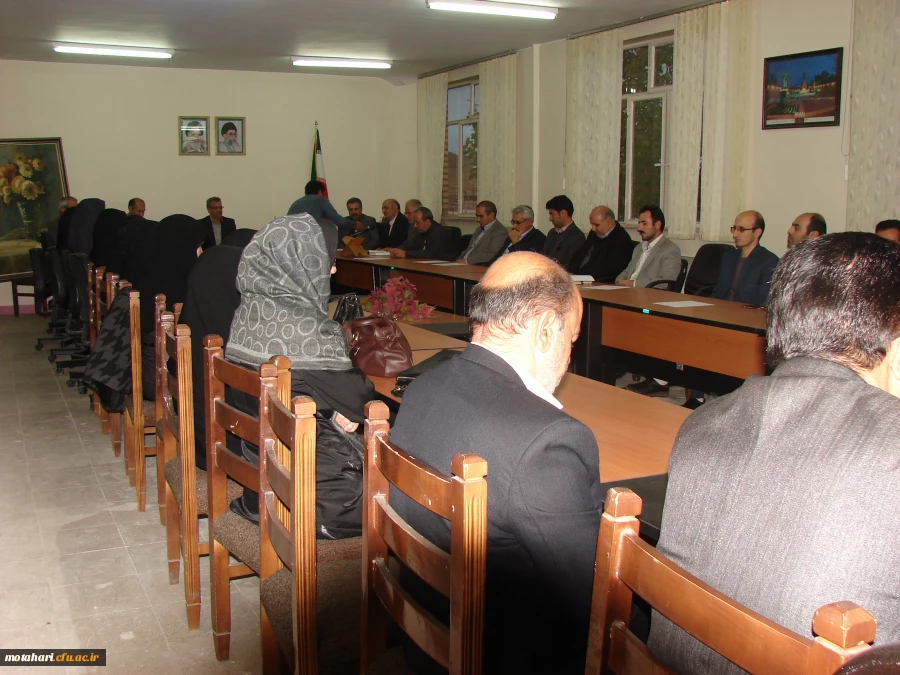 برگزاری جلسه شورای آموزشی اساتید 5