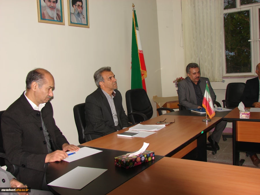 برگزاری جلسه شورای آموزشی اساتید 6