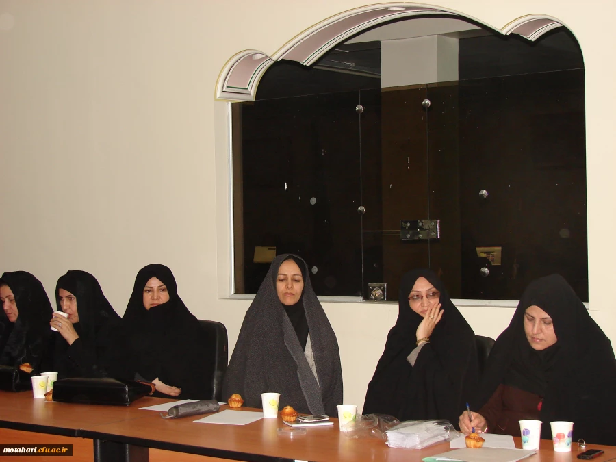 برگزاری جلسه شورای آموزشی اساتید 11