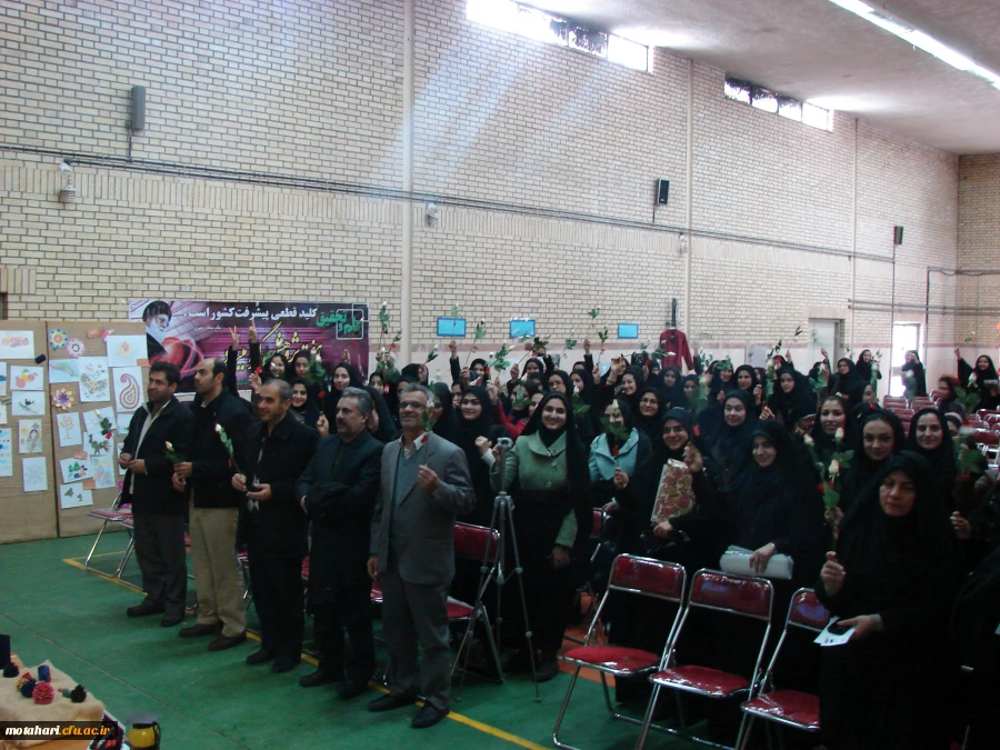 برگزاری مراسم گرامیداشت روز دانشجو وهفته پژوهش  6