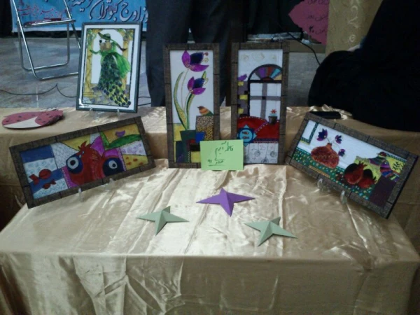 برپایی نمایشگاه آثار هنری دانشجویان به مناسبت روز دانشجو 5