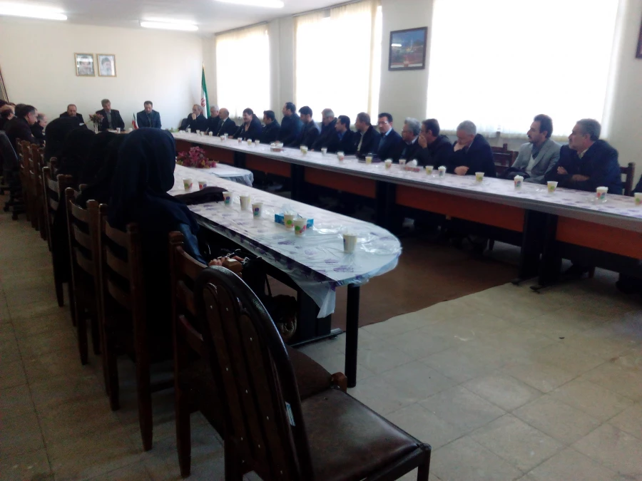 جلسه هم اندیشی و هماهنگی نیمسال دوم 95-94 7