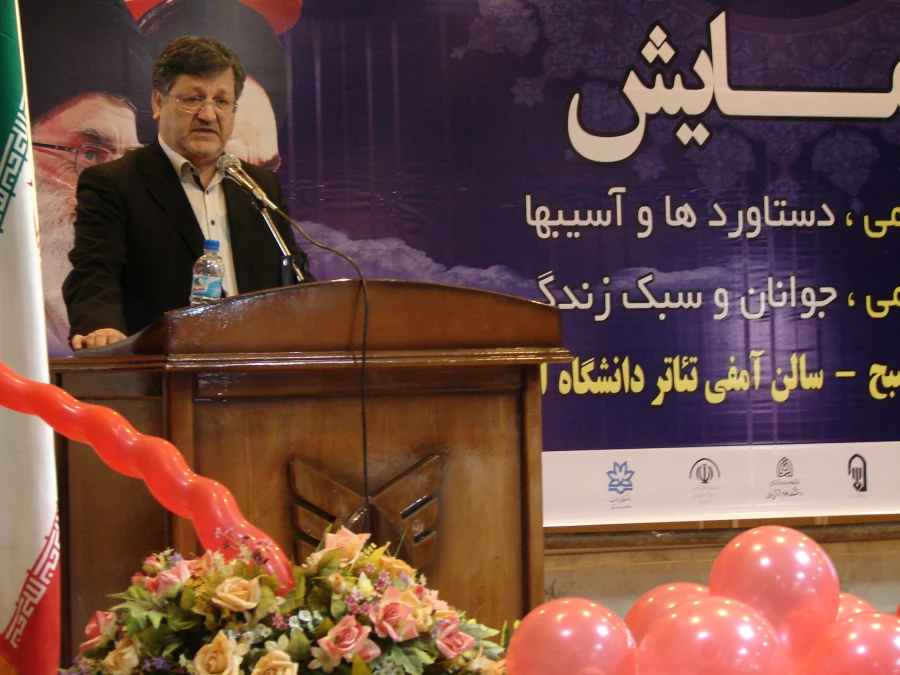 شرکت در همایش انقلاب اسلامی دستاوردها و آسیبها و انقلاب اسلامی جوانان و سبک زندگی  6