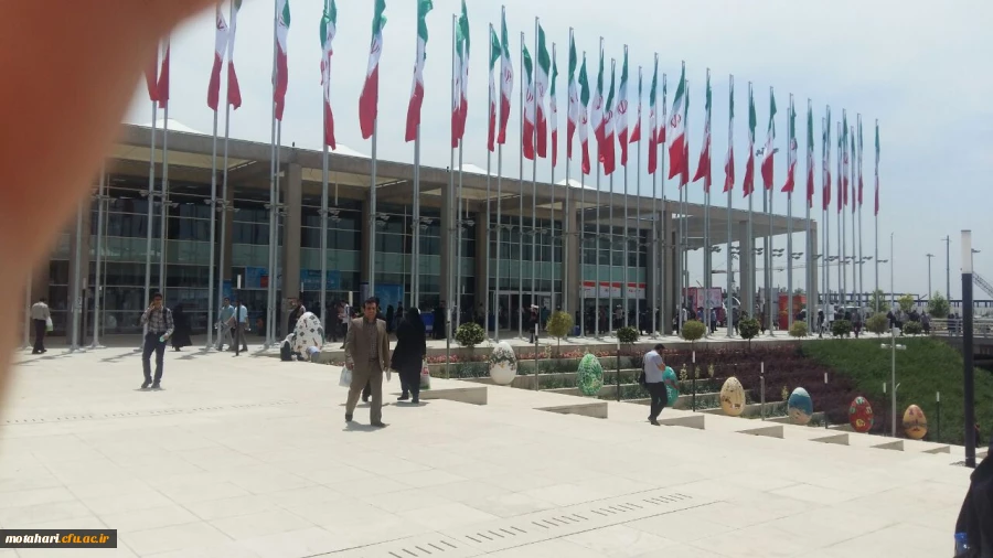 بازدید دانشجویان از نمایشگاه  کتاب  تهران 2