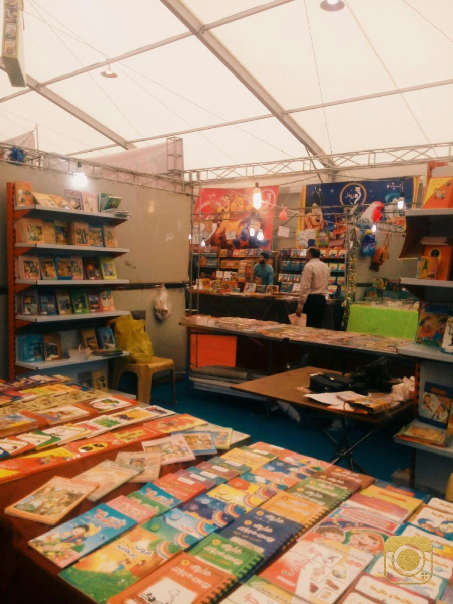 بازدید دانشجویان از نمایشگاه  کتاب  تهران 6