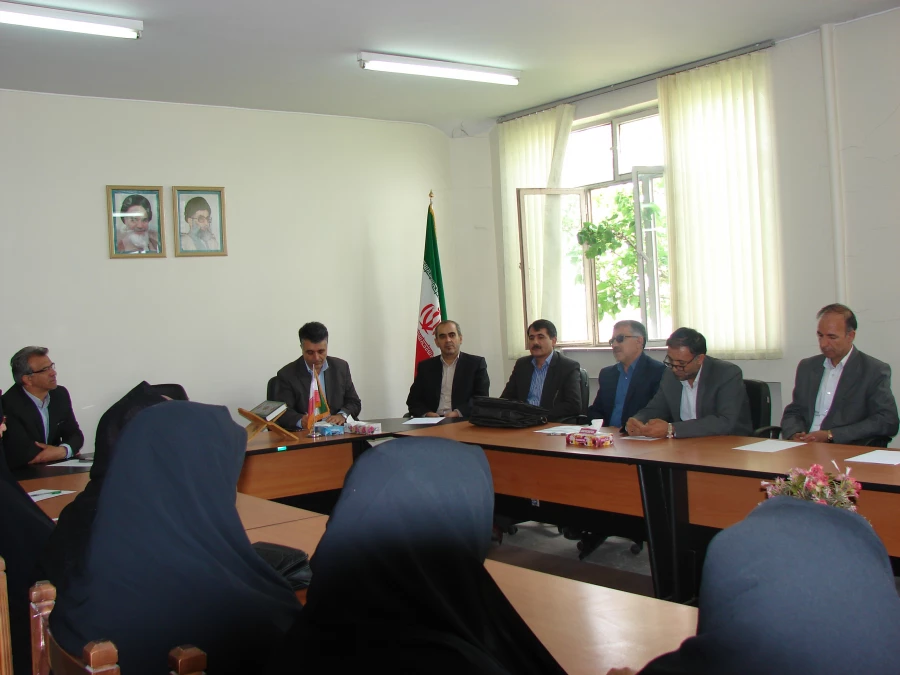 بازدید جناب آقای دکتر آیت کریمی و جناب آقای شهرانی از مرکزآموزش عالی شهید مطهری خوی 2