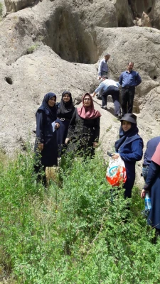 برگزاری اردوی علمی- سیاحتی و زیارتی دانشجویان کارشناسی ناپیوسته علوم تجربی به مناطق اطراف روستای سید تاج الدین 2