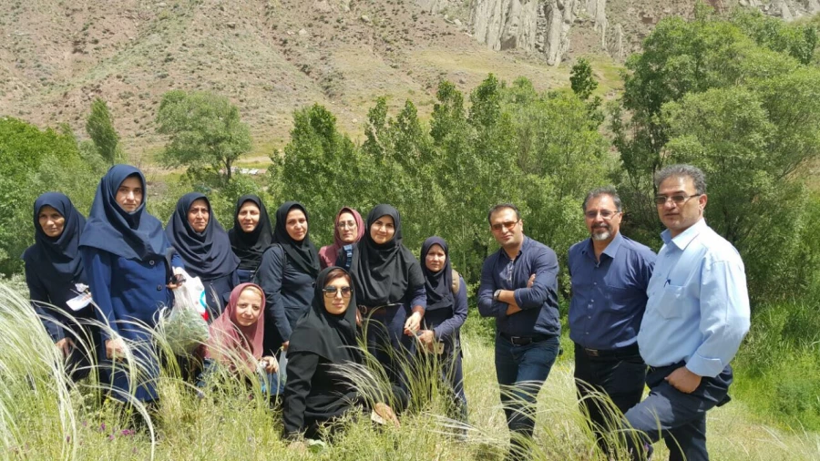 برگزاری اردوی علمی- سیاحتی و زیارتی دانشجویان کارشناسی ناپیوسته علوم تجربی به مناطق اطراف روستای سید تاج الدین 3