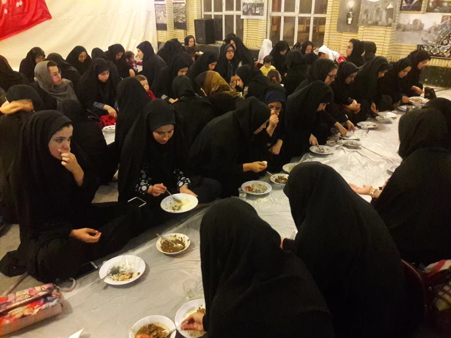 شرکت دانشجویان مرکز در مراسم معنوی «همراه با شهداء در عزای سیدالشهداء»  3