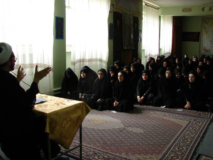 برگزاری جلسه سخنرانی و پرسش و پاسخ با موضوع نماز 4