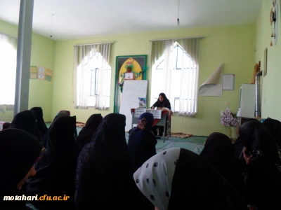 اهدای کمک های خیرخواهانه ی «کانون خیریه ی دستان سبز» دانشجویان مرکز به دانش آموزان بی بضاعت