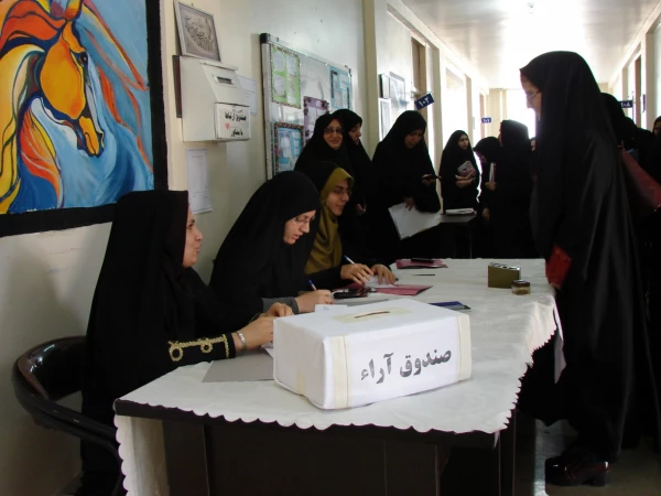 برگزاری انتخابات شورای صنفی – رفاهی دانشجویان در مرکز 7