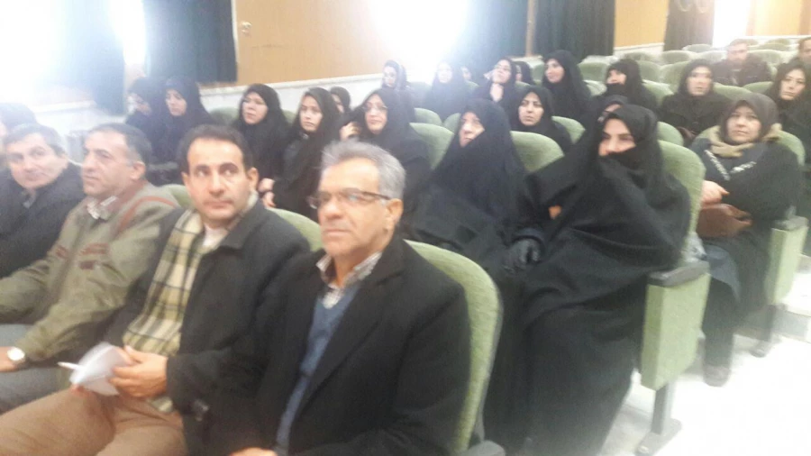 شرکت مسئولین ، اساتید و کارکنان مرکز در نشست دانشگاهیان با نماینده شهرستانهای خوی و چایپاره 4