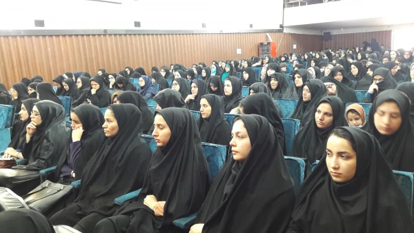 شرکت دانشجویان در نشسست سیاسی با موضوع «انتخابات 96 ، چالشها و فرصتها» 4