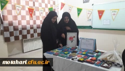 استقبال از دهه فجر با برپایی نمایشگاهی از آثار نقاشی و هنرهای دستی دانشجویان 7