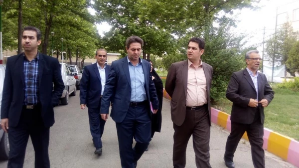 معاون آموزش و تحصیلات تکمیلی دانشگاه فرهنگیان و سرپرست محترم امور پردیس های استان آذربایجان غربی دکتر محمودلو و هیئت همراه در خوی

دکتر روشندل که به منظور بازدید از دانشگاه فرهنگیان مرکز شهید مطهری به خوی عزیمت کرده بود. در جمع اساتید و کارکنان این مرکز