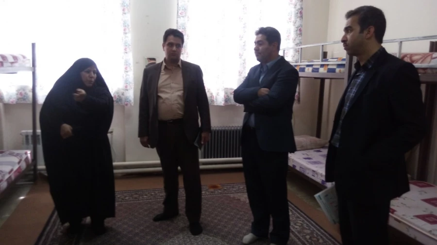 معاون آموزش و تحصیلات تکمیلی دانشگاه فرهنگیان و سرپرست محترم امور پردیس های استان آذربایجان غربی دکتر محمودلو و هیئت همراه در خوی

دکتر روشندل که به منظور بازدید از دانشگاه فرهنگیان مرکز شهید مطهری به خوی عزیمت کرده بود. در جمع اساتید و کارکنان این مرکز