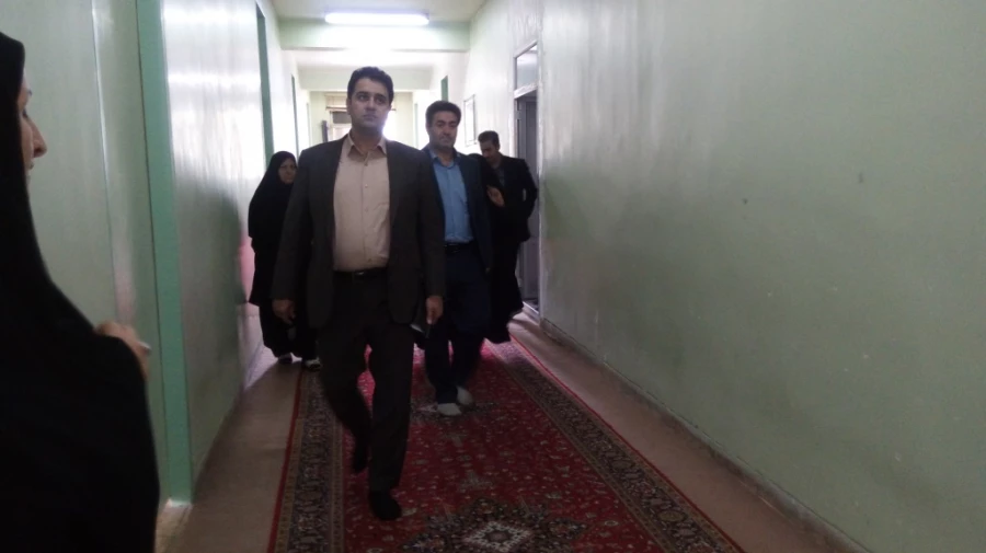 معاون آموزش و تحصیلات تکمیلی دانشگاه فرهنگیان و سرپرست محترم امور پردیس های استان آذربایجان غربی دکتر محمودلو و هیئت همراه در خوی

دکتر روشندل که به منظور بازدید از دانشگاه فرهنگیان مرکز شهید مطهری به خوی عزیمت کرده بود. در جمع اساتید و کارکنان این مرکز