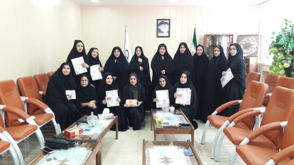 تقدیر ازدانشجومعلمان فعال فرهنگی  و نفرات برتر مسابقات  2