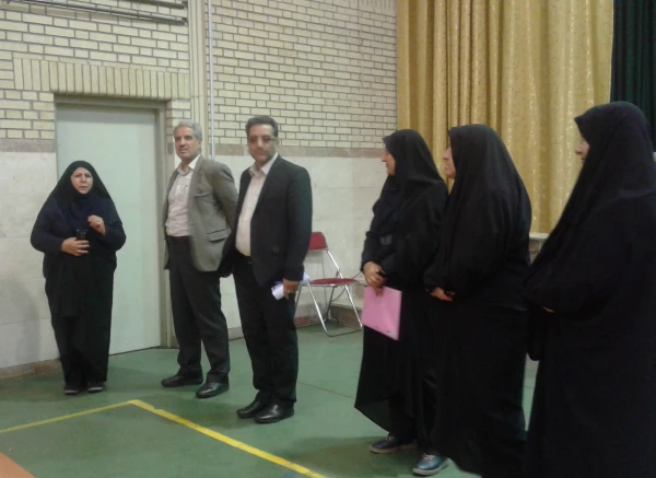 گزارش تصویری از بازدید دکتر آقاخانی و هیئت همراه از بخشهای مختلف مرکز شهید مطهری خوی  2