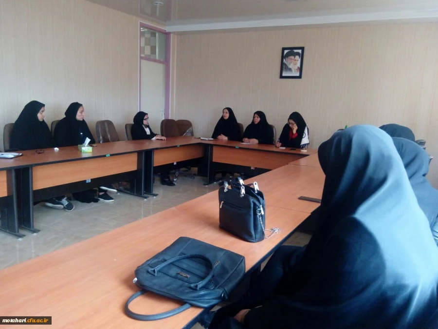 برگزاری اولین جلسه دبیران کانونها ی فرهنگی واعضای شورای بسیج دانشجویی با حضور ریاست مرکز 2