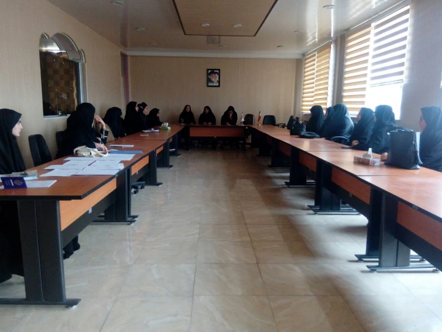 برگزاری اولین جلسه دبیران کانونها ی فرهنگی واعضای شورای بسیج دانشجویی با حضور ریاست مرکز 4