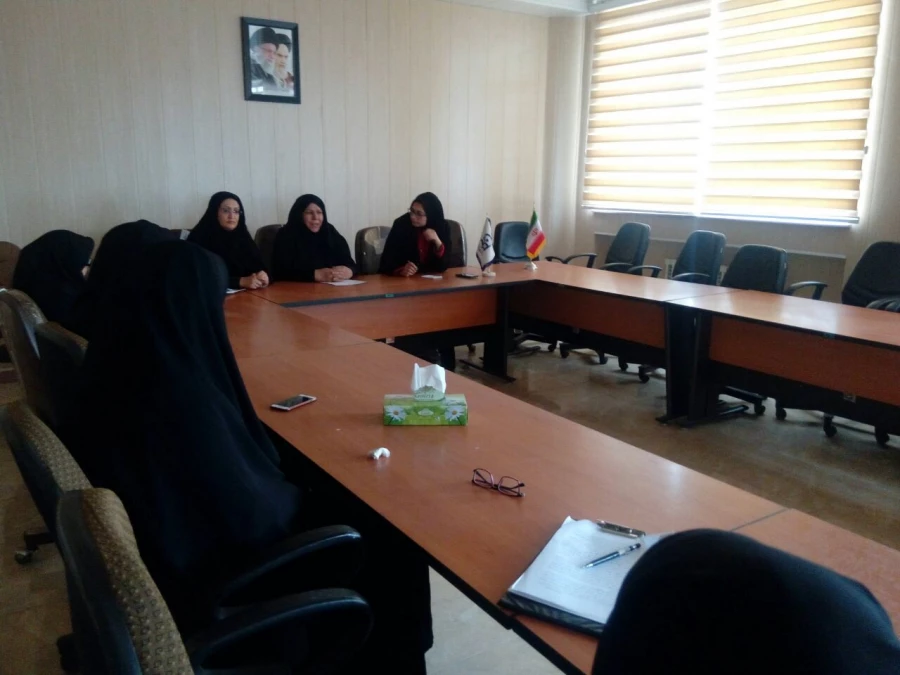 برگزاری اولین جلسه دبیران کانونها ی فرهنگی واعضای شورای بسیج دانشجویی با حضور ریاست مرکز 5