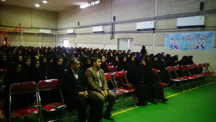 نشست صمیمی مسئولین هسته گزینش استان با دانشجویان مرکز 3