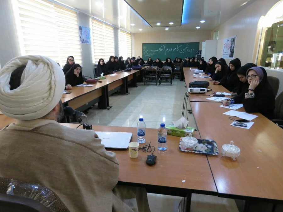 برگزاری دوره آموزشی «تبیین بیانیه گام دوم انقلاب»  5