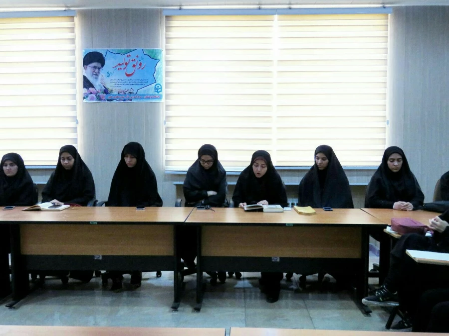 برگزاری دوره آموزشی «تبیین بیانیه گام دوم انقلاب»  10