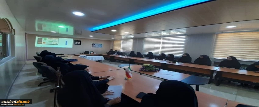 کارگاه آموزشی آسیبها و تهدید های فضای مجازی در مرکز شهید مطهری خوی برگزار شد 6