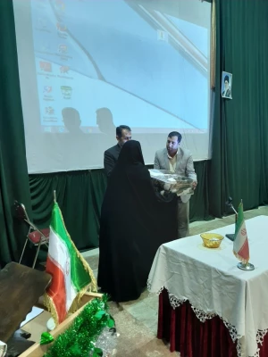 برگزاری نشست سیاسی با موضوع «اضمحلال نظام آمریکا» به مناسبت هفته بسیج در مرکز شهید مطهری خوی 10