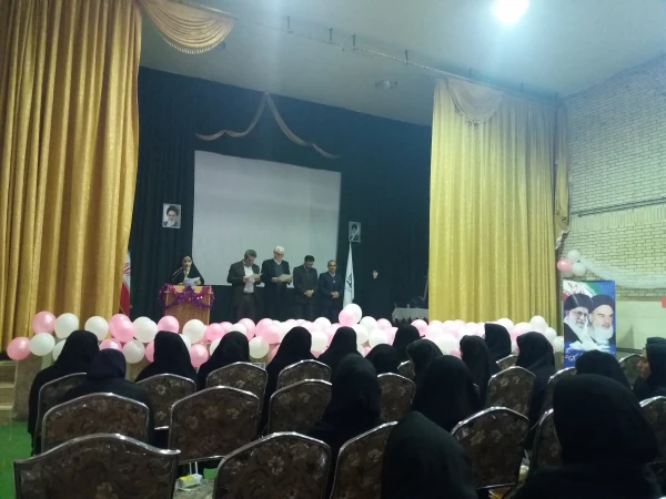 مراسم بزرگداشت روز دانشجو با حضور مدیر امور پردیس های استان، دانشجومعلمان، اساتید و مسئولین روزدو شنبه مورخه 98/09/18 در سالن اجتماعات مرکز شهید مطهری خوی برگزار گردید 10